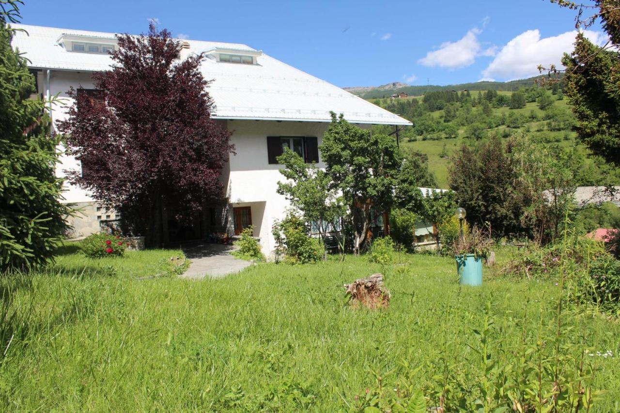Casa Per Ferie Beatorosaz Hotel Cesana Torinese Bagian luar foto