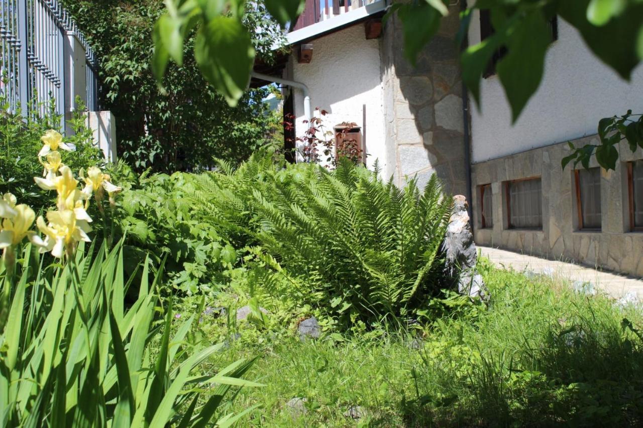 Casa Per Ferie Beatorosaz Hotel Cesana Torinese Bagian luar foto
