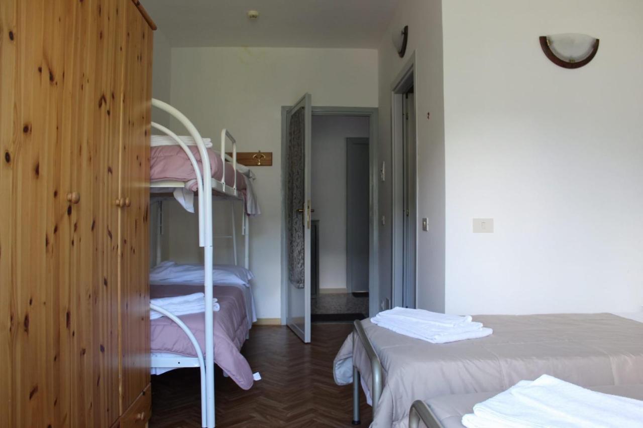 Casa Per Ferie Beatorosaz Hotel Cesana Torinese Bagian luar foto