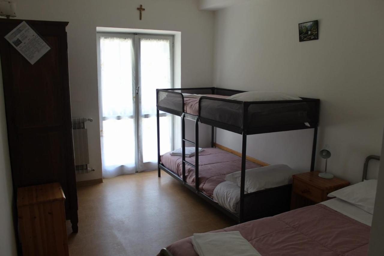 Casa Per Ferie Beatorosaz Hotel Cesana Torinese Bagian luar foto