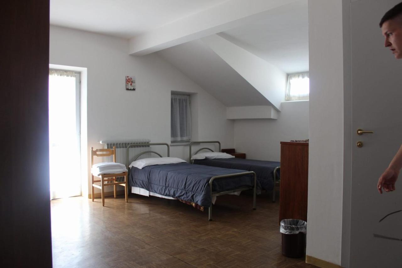 Casa Per Ferie Beatorosaz Hotel Cesana Torinese Bagian luar foto