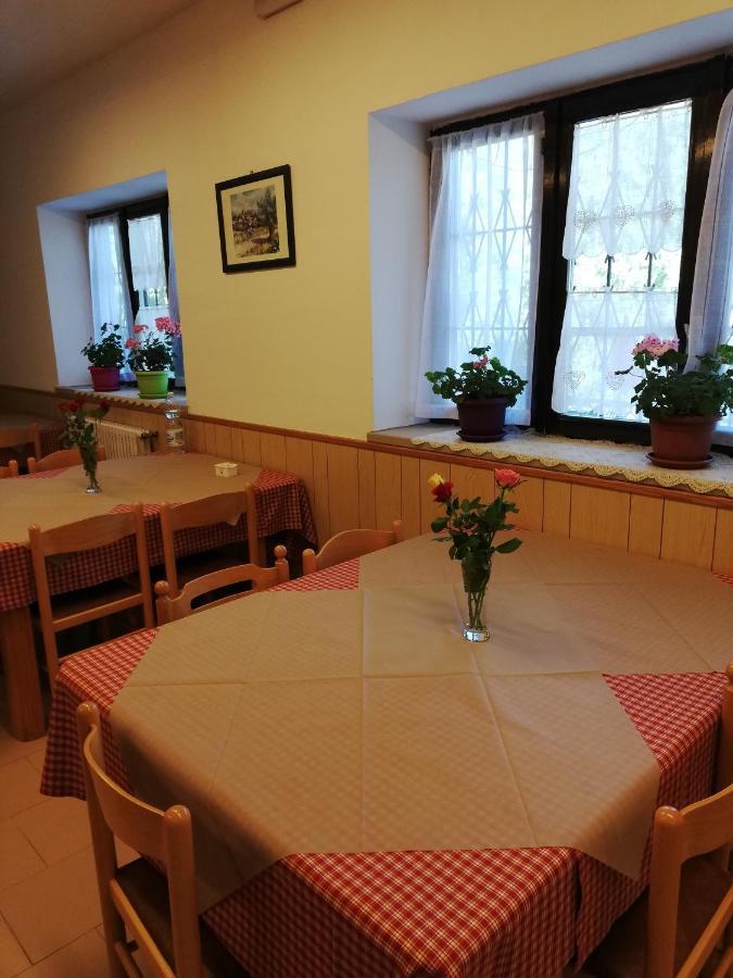 Casa Per Ferie Beatorosaz Hotel Cesana Torinese Bagian luar foto